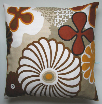 etsy : absoluut : second expedition pillow-cover, vintage fabric