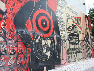 new york : shepard fairey mural 